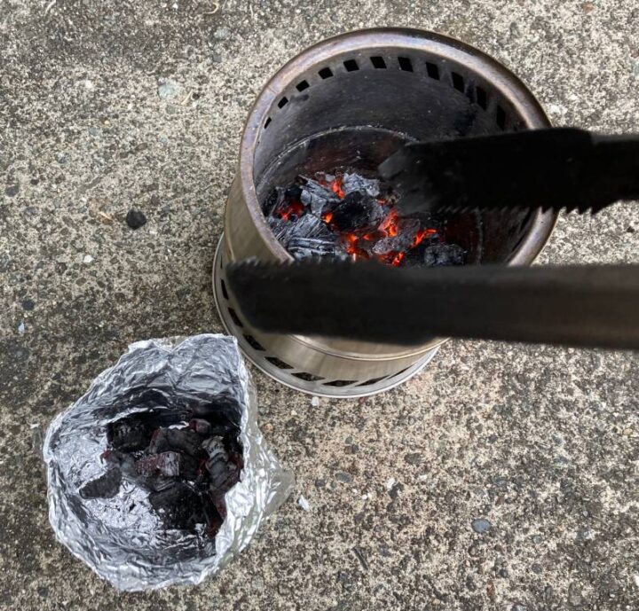 火消し壺　代用　アルミホイル　どんどん炭を入れる